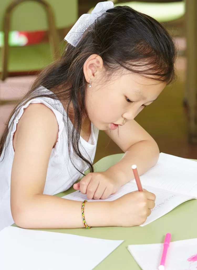 67 Exciting Writing Prompts for Grade 1 (Chinese & English)