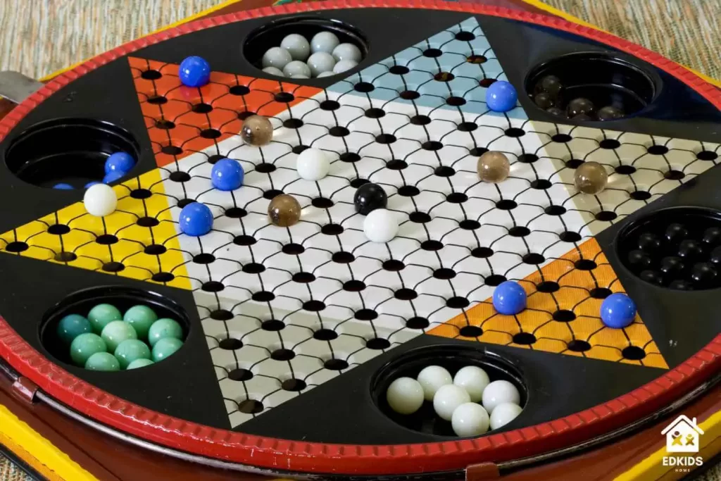 traditional chinese toys - chinese checkers